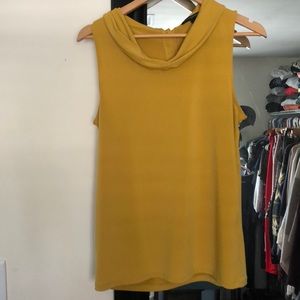 scoop neck tank
